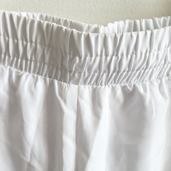 RBX Athletic White Shorts Panty Lined Wicking Flexibility Fade Resistant W-M NWT - Picture 4 of 11